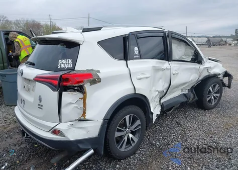 2017 Toyota Rav4 Xle из США, поврежденный, VIN JTMRFREV6HJ702943